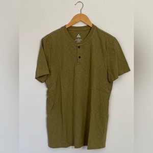 AMERICAN GIANT- PREMIUM SLUB HENLEY TEE SHORT SLEEVE, small, Cactus (like new)